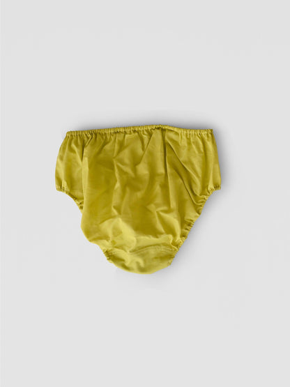 【MID】NO.4 MUSTARD 夏の光に映える、どこかヘルシーで大人っぽいマスタード。