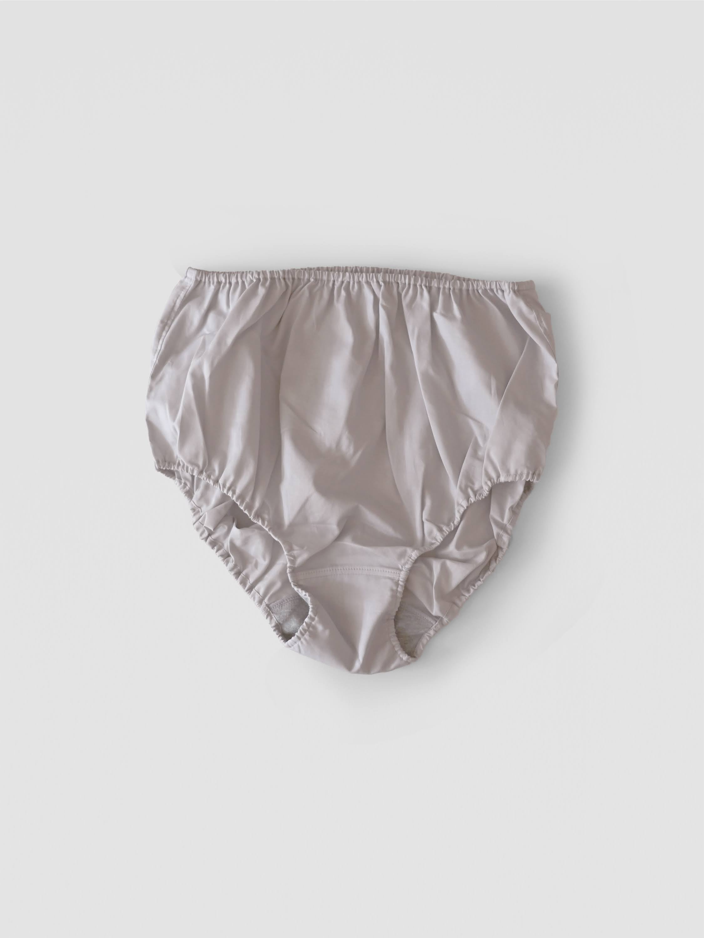 NO.29 DOLPHIN HIGH WAIST PANTS 水面を跳ねる、イルカの滑らかな背中