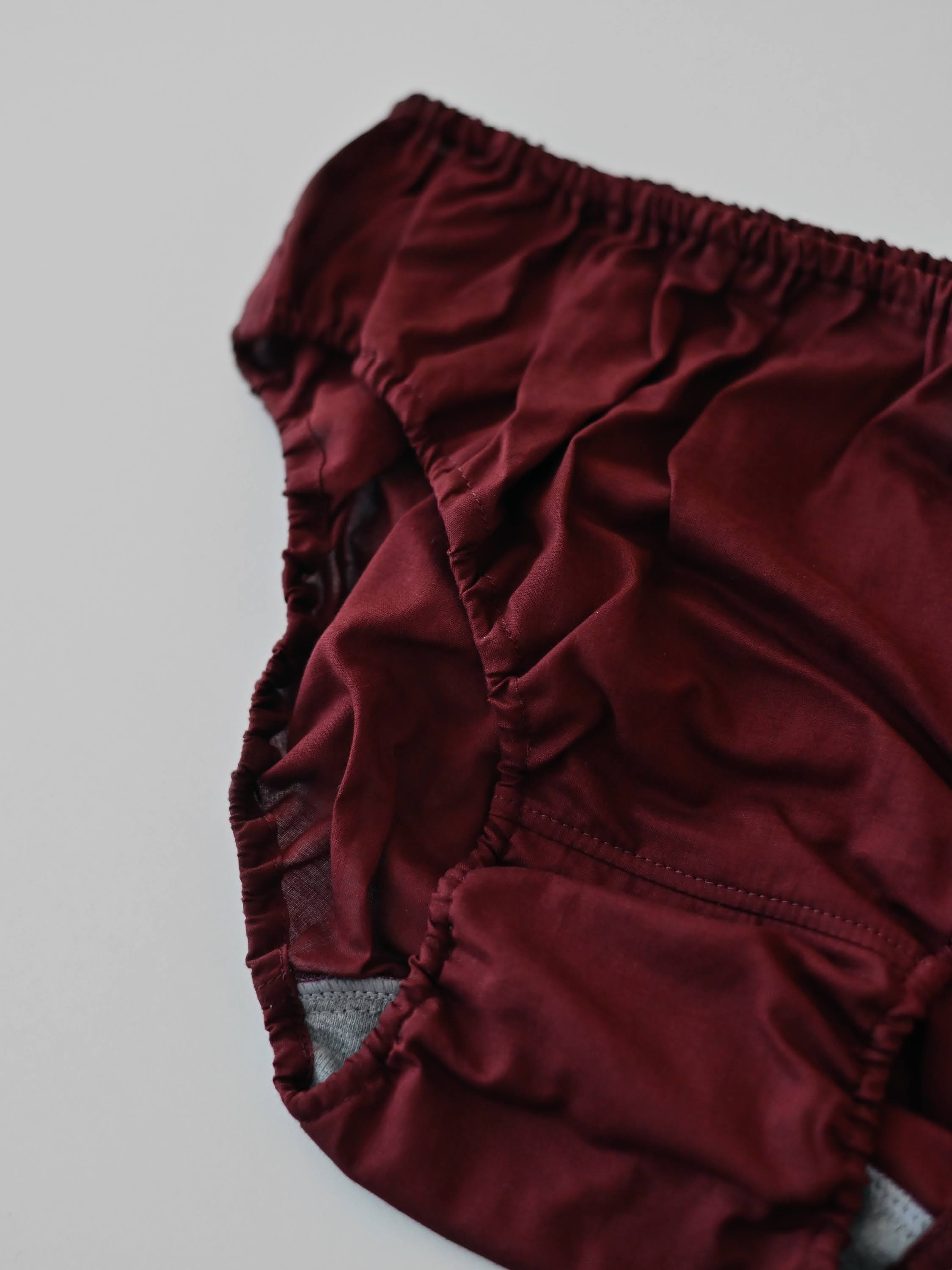 NO.20 BORDEAUX PANTS 熟成されたワインのように、深く、芳醇な赤