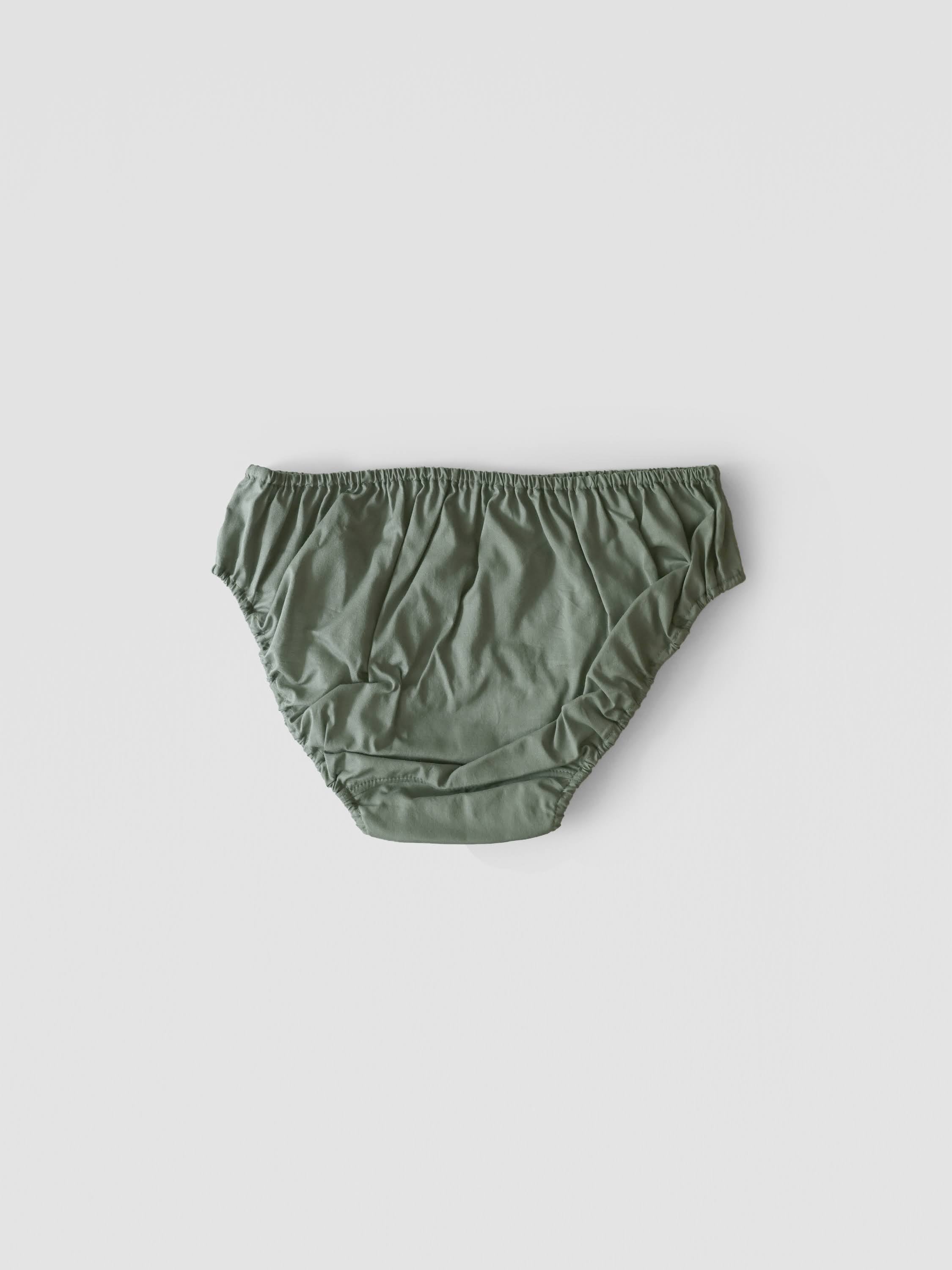 NO.24 GREY GREEN PANTS 冬を越した、ユーカリの葉のような静けさ