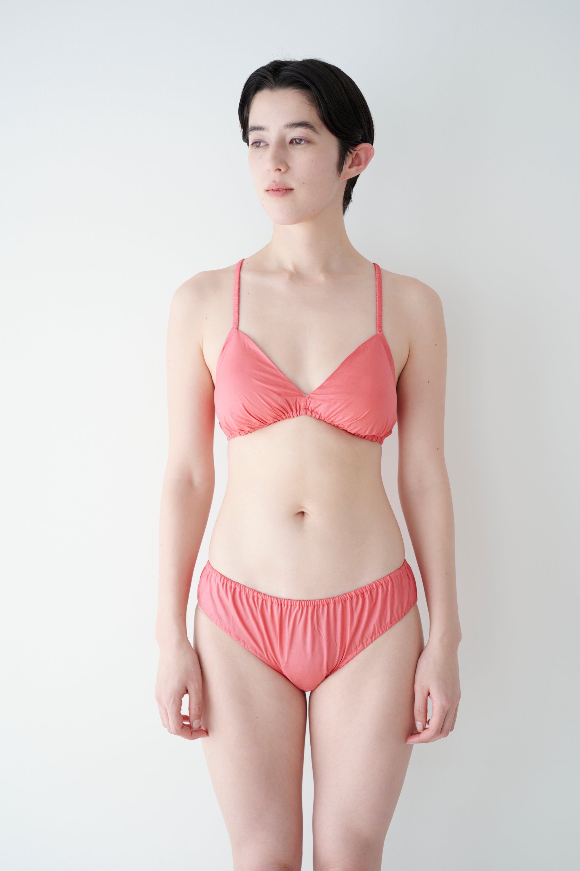 NO.13 CORAL BRA 海が育んだ、生命力あふれるサンゴの色。 – TESHIKI